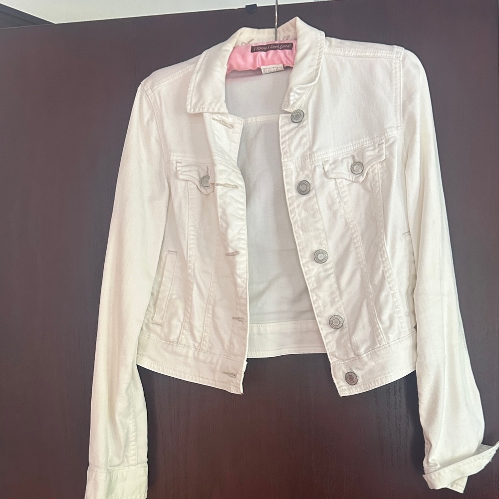 American Eagle Outfitters Light Cream Jean Jacket
